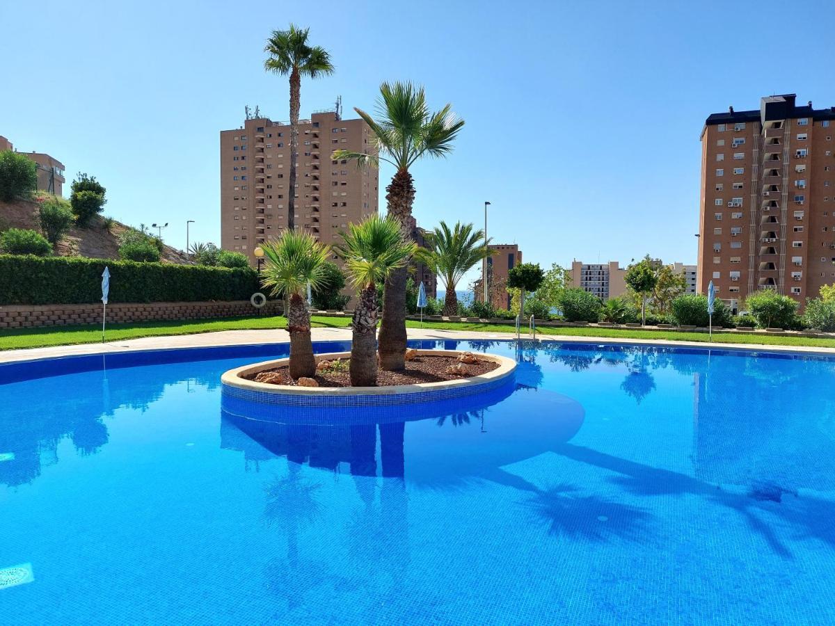 Luxury 3 Dormitorios Frente Al Mar En Las Marinas By Sonneil Rentals Benidorm Kültér fotó